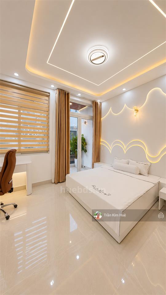 Nhà hxh thông, ngang 5m, ô tô đậu trong nhà, gần nguyễn thị thập, chỉ 9 tỷ nhỉnh