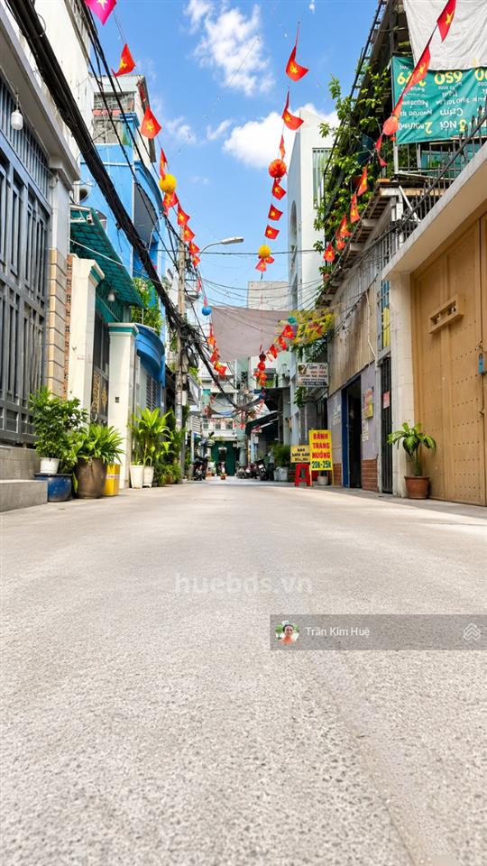 Nhà 4pn, 65m2, ngang 4.2m, nở hậu, gần phú mỹ hưng, quận 7, chỉ 4.2 tỷ