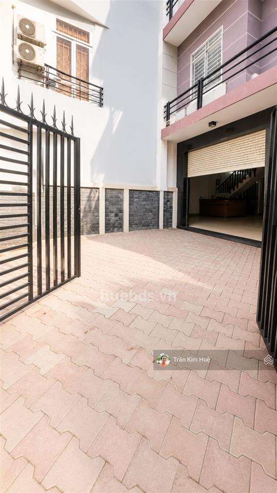 Nhà hxh thông, ngang 8m hiếm, 120m2, sân đậu ô tô, gần nguyễn thị thập, quận 7  chỉ nhỉnh 11 tỷ