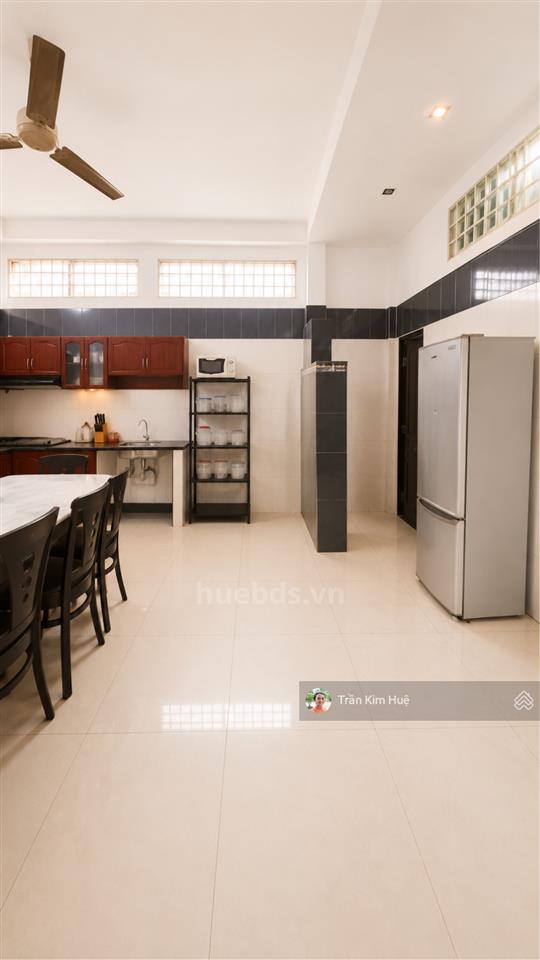 Nhà hxh thông, ngang 8m hiếm, 120m2, sân đậu ô tô, gần nguyễn thị thập, quận 7  chỉ nhỉnh 11 tỷ