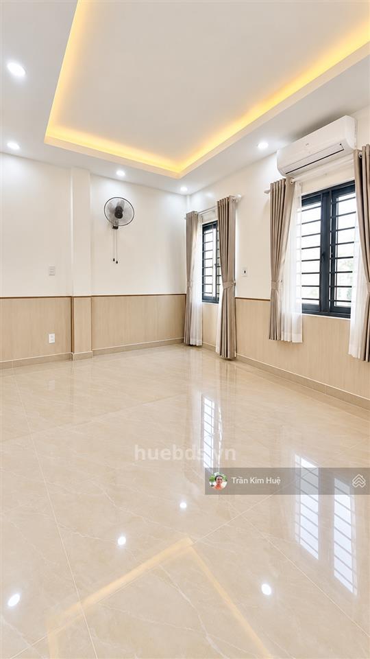 Chỉ 3.39 tỷ, nhà 3 tầng, ngang 4m, huỳnh tấn phát, q7
