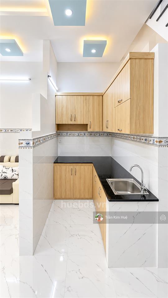 Chỉ 3.39 tỷ, nhà 3 tầng, ngang 4m, huỳnh tấn phát, q7