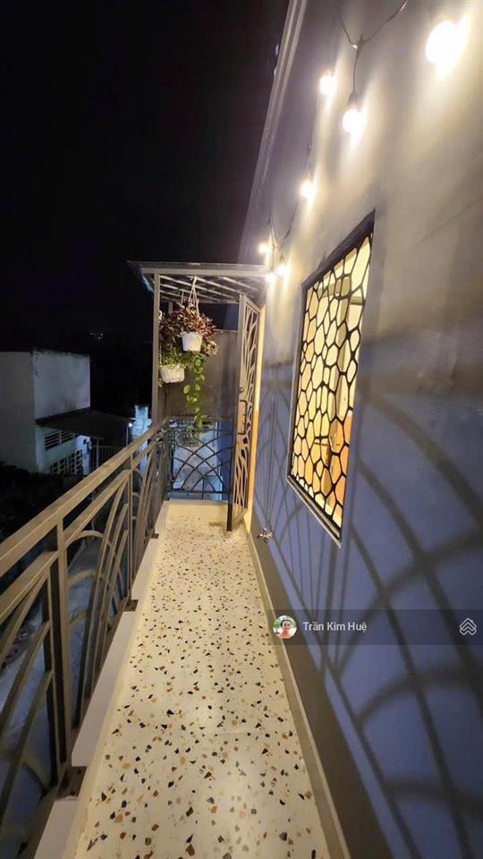 Nhỉnh 5 tỷ, nhà 2 tầng, 4x15m nở hậu, 3pn, có phòng tầng trệt, gần nguyễn thị thập, q7