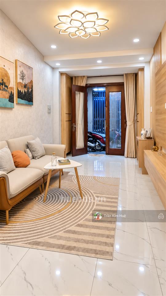 Nhỉnh 3 tỷ, nhà 3 tầng, 40m2, 3pn, có sân thượng, gần lâm văn bền, q7