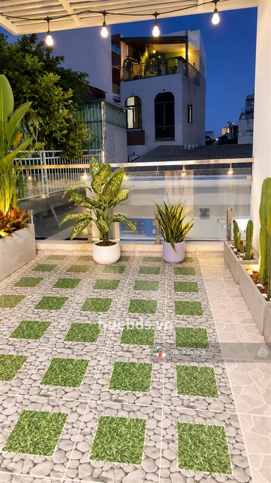 Nhỉnh 3 tỷ, nhà 3 tầng, 40m2, 3pn, có sân thượng, gần lâm văn bền, q7