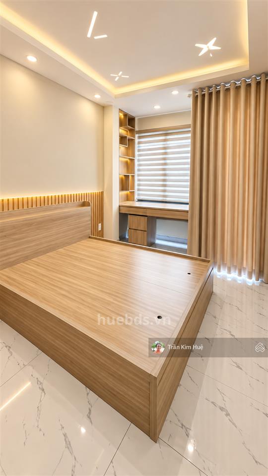 Nhỉnh 3 tỷ, nhà 3 tầng, 40m2, 3pn, có sân thượng, gần lâm văn bền, q7