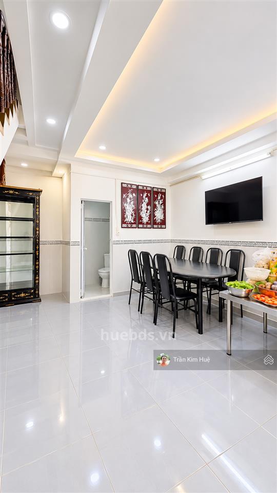 Chỉ 4.55 tỷ, nhà 70m2, 2 tầng, nở hậu 4.8m, huỳnh tấn phát, quận 7