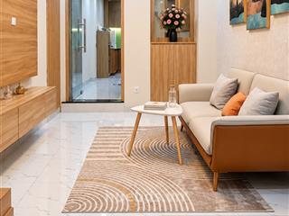 Nhỉnh 3 tỷ, nhà 3 tầng, 40m2, 3pn, có sân thượng, gần lâm văn bền, q7