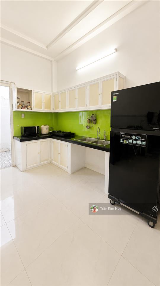 Nhà 64m2, ngang 4m, có sân trước sau, gần phú mỹ hưng, quận 7