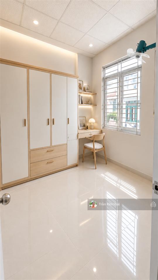 Nhà 64m2, ngang 4m, có sân trước sau, gần phú mỹ hưng, quận 7