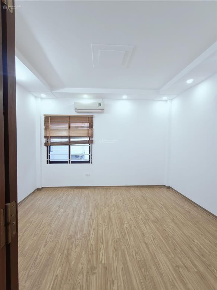 Nhà xuân la , tây hồ dân xây 5 tầng gần oto , đầy đủ tiện ích 45m2, mặt tiền 4m giá nhỉnh 12 tỷ