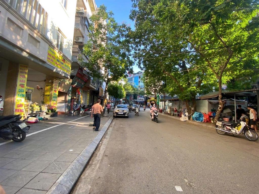 Nhà xuân la , tây hồ dân xây 5 tầng gần oto , đầy đủ tiện ích 45m2, mặt tiền 4m giá nhỉnh 12 tỷ