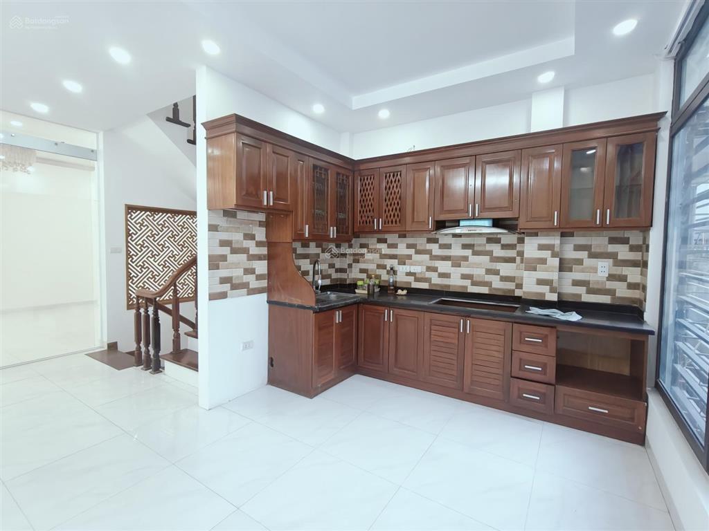 Nhà xuân la , tây hồ dân xây 5 tầng gần oto , đầy đủ tiện ích 45m2, mặt tiền 4m giá nhỉnh 12 tỷ