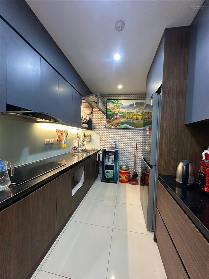 Toà s3 goldmark city tầng cao, căn góc 3n2wc diện tích 100m2 giá 8.6 tỷ full nội thất, có slot oto