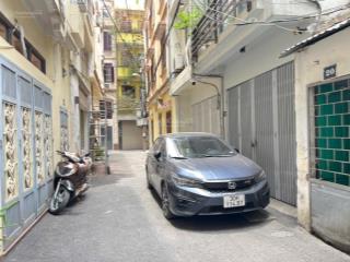 Nhà 4 tầng gần 50m² mặt tiền 4.4m trung tâm cầu giấy, ô tô đỗ cửa, ngõ thông tứ phía, giá đầu tư