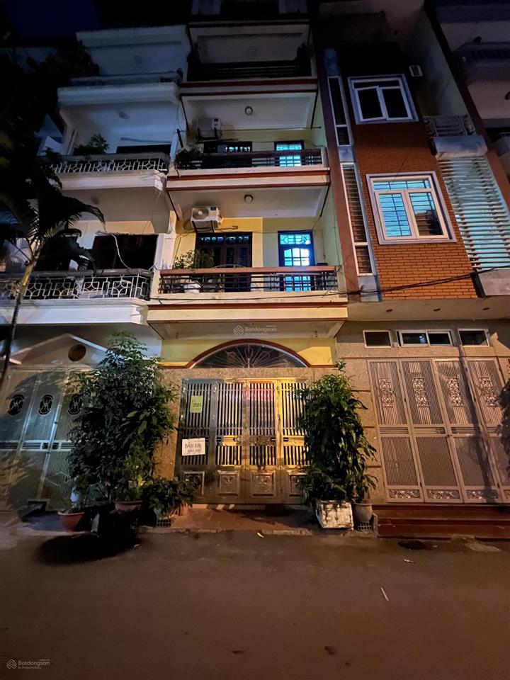 Phân lô trần vỹ  mai dịch ô tô tránh đỗ, kinh doanh vài bước ra phố diện tích 42m giá nhỉnh 20 tỷ