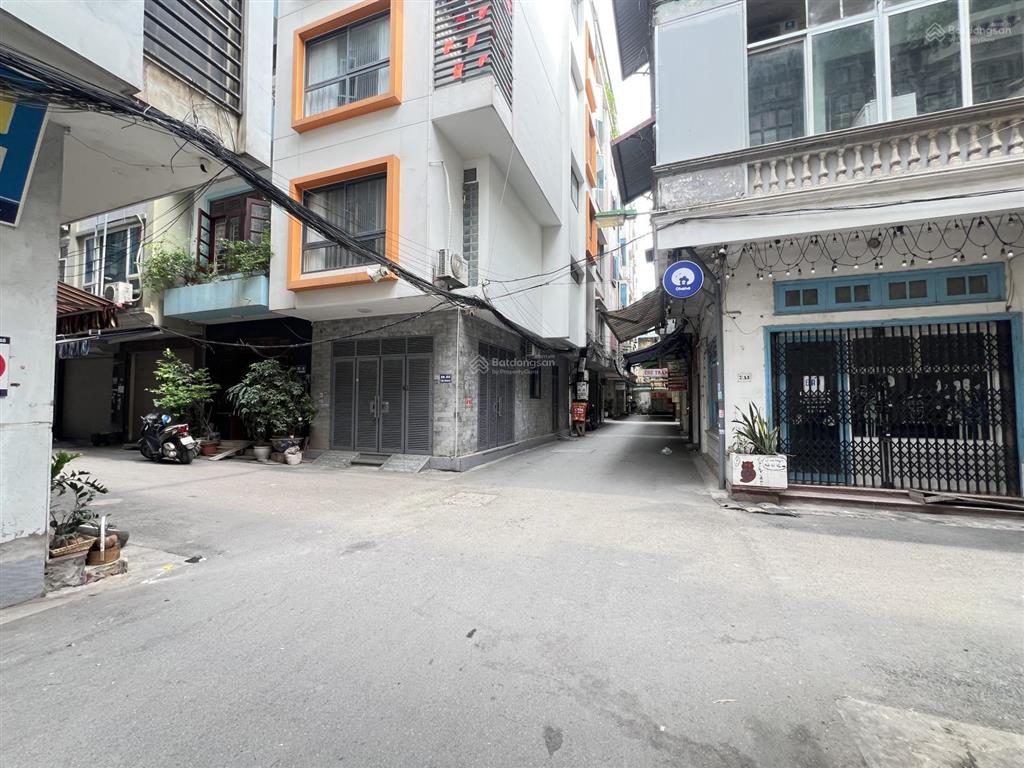 Lãi thả nổi, chủ nhà chìm luôn cần bán gấp nhà 5 tầng phân lô trần quốc hoàn 40m giá chỉ 12.6 tỷ