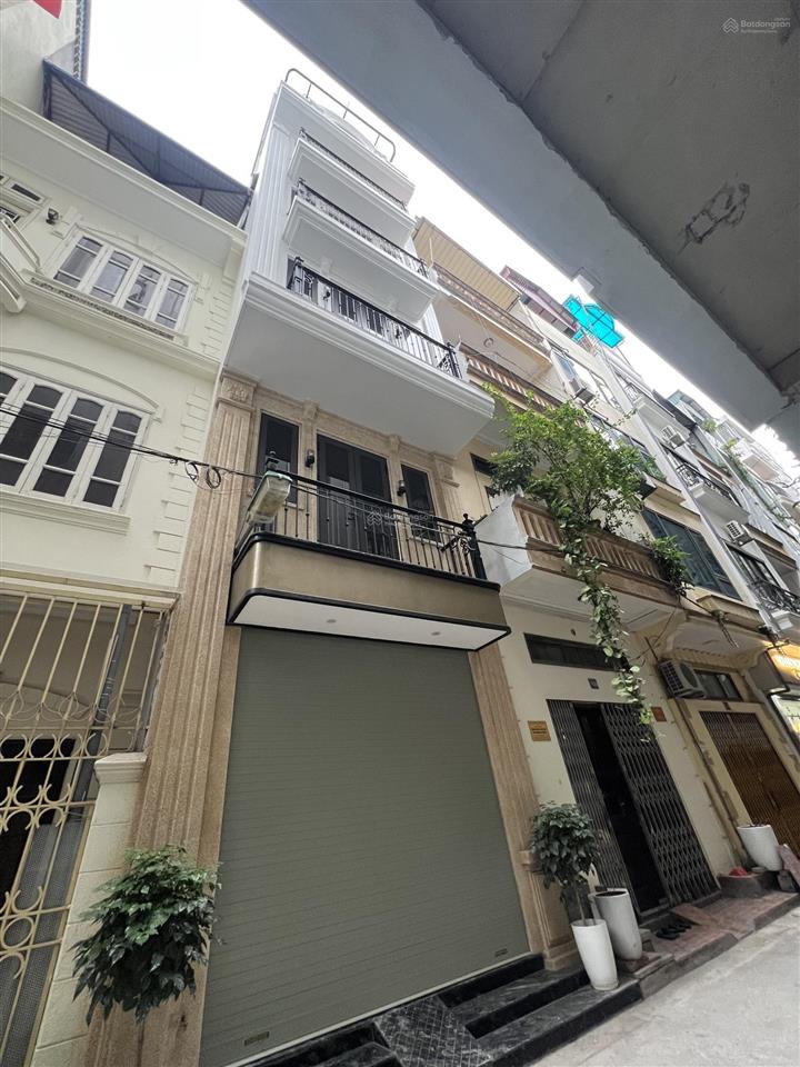 Phân lô nghĩa đô  sát hoàng quốc việt. nhà 5 tầng ô tô tránh kinh doanh 45m2 giá 17.8 tỷ