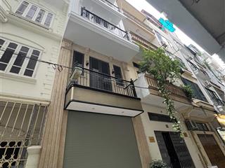 Phân lô nghĩa đô  hoàng quốc việt nhà 5 tầng ô tô tránh kinh doanh 45m2 giá 17.8 tỷ