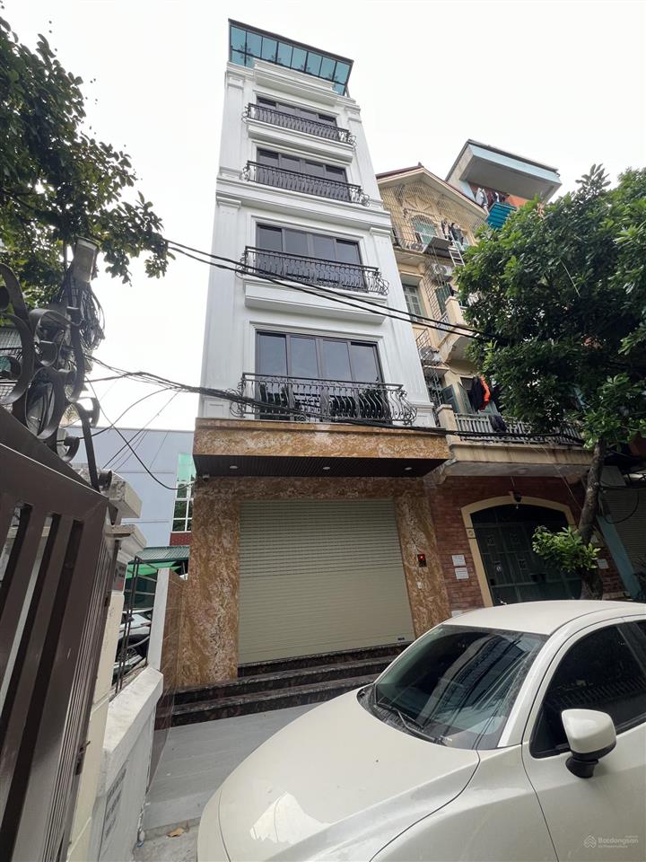 Giảm 3.5 tỷ từ 29.5 tỷ, còn 26 tỷ vẫn thương lượng nhà 7 tầng thang máy căn góc vỉa hè ô tô tránh