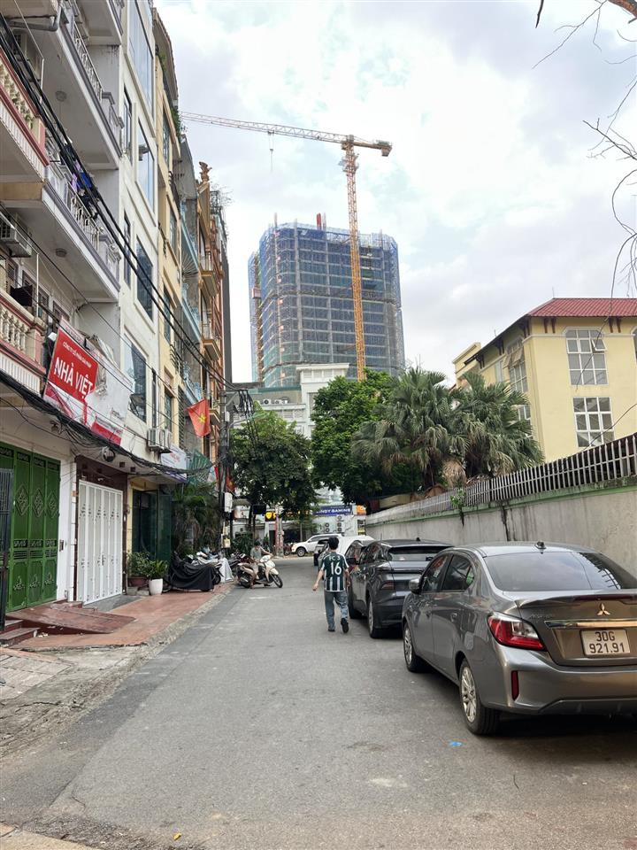 Giảm 3.5 tỷ từ 29.5 tỷ, còn 26 tỷ vẫn thương lượng nhà 7 tầng thang máy căn góc vỉa hè ô tô tránh