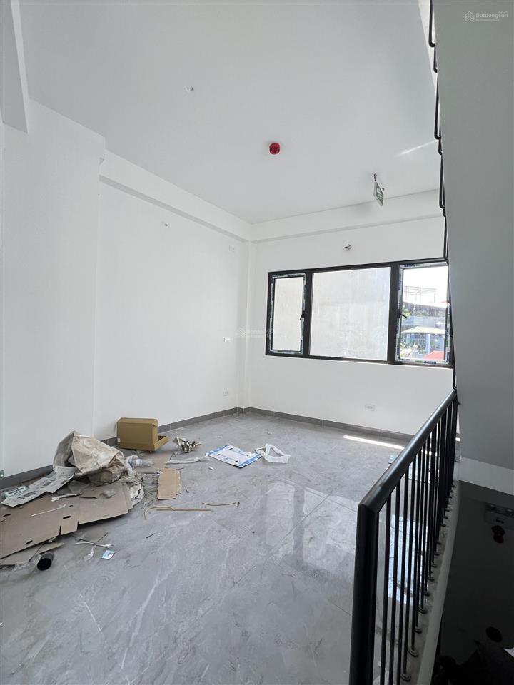 Cầu giấy cho thuê 65m2/4tầng/mt 5m (giá 36tr/thg) nhà mặt phố ô tô tránh đỗ kinh doanh mọi mô hình