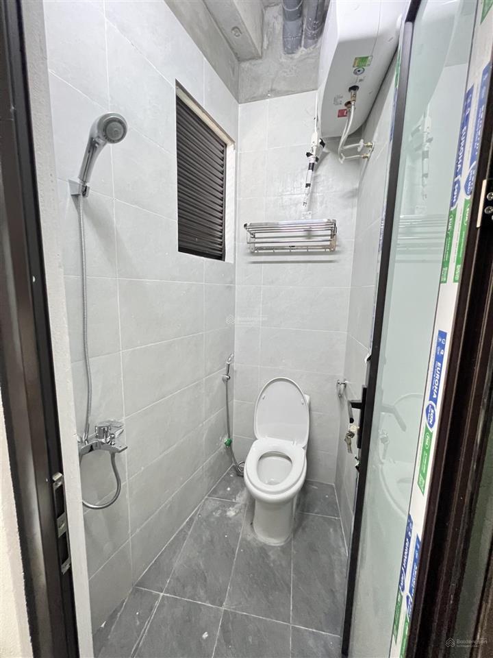 Cầu giấy cho thuê 65m2/4tầng/mt 5m (giá 36tr/thg) nhà mặt phố ô tô tránh đỗ kinh doanh mọi mô hình