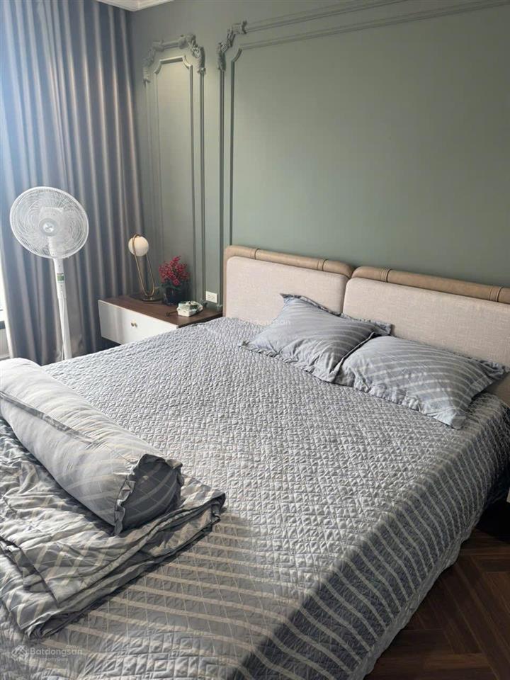 Bán gấp cc green stars, 5,7 tỷ, 66,8m2, 2pn, 2wc, full nội thất tại phạm văn đồng, bắc từ liêm