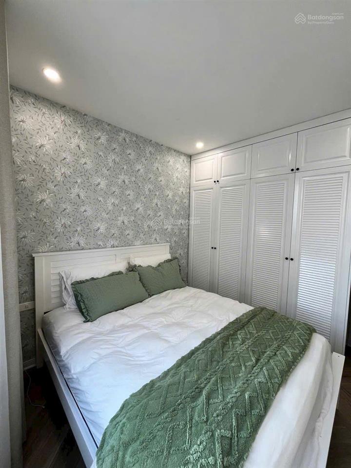 Bán căn 2 ngủ góc siêu đẹp full nội thất tại thái hà 43 phạm văn đồng . 0986 499 ***
