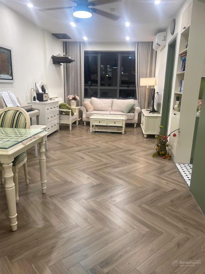 Bán căn 2 ngủ góc siêu đẹp full nội thất tại thái hà 43 phạm văn đồng . 0986 499 ***
