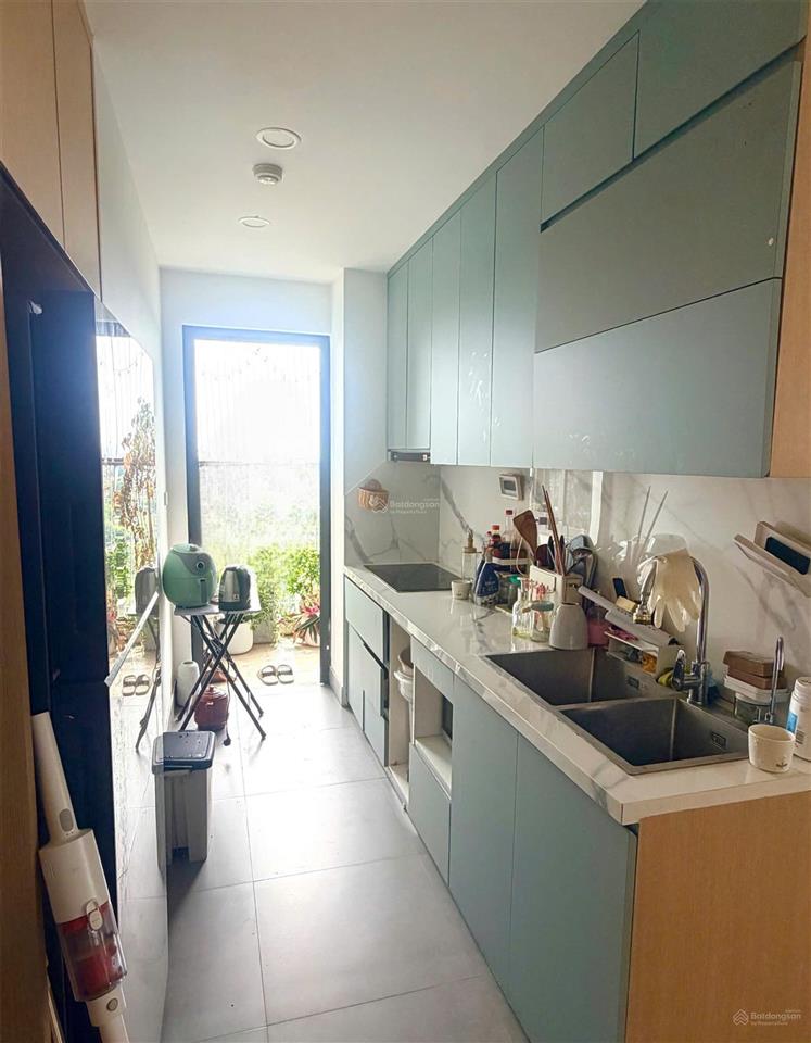 Bán căn 2n2wc 70m2 đẹp không chê vào đâu được tại thái hà bca 43 phạm văn đồng . e 0986 499 ***.