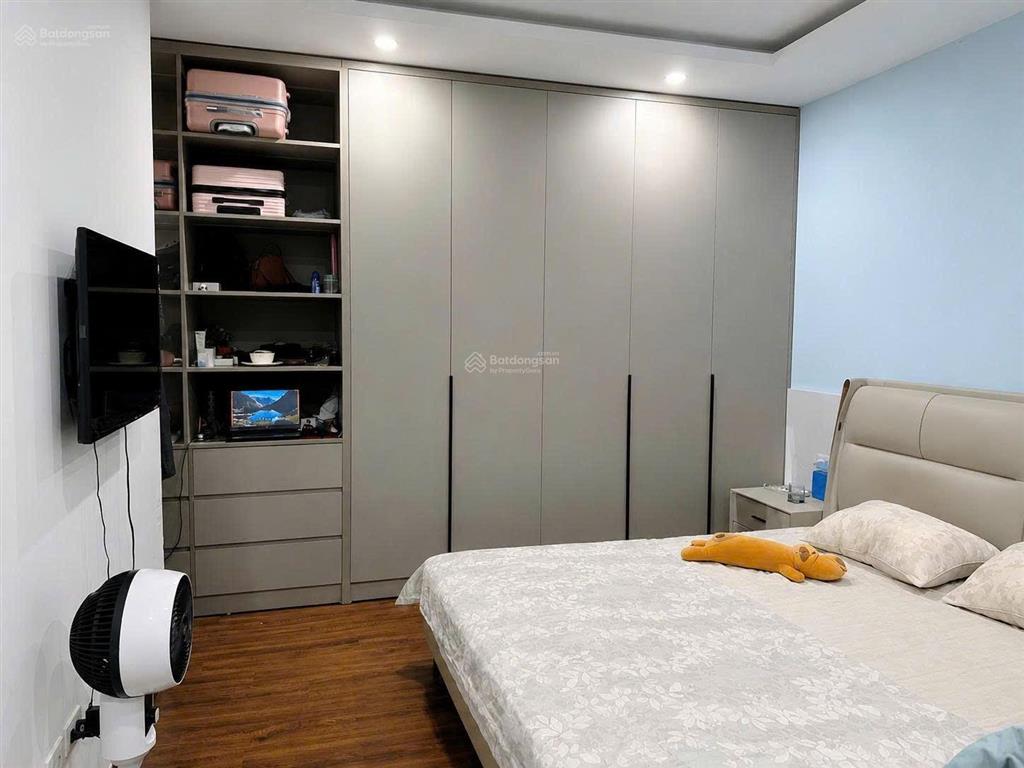 Bán gấp cc 2pn, 2wc tại green stars, 5,6 tỷ, 66,8m2