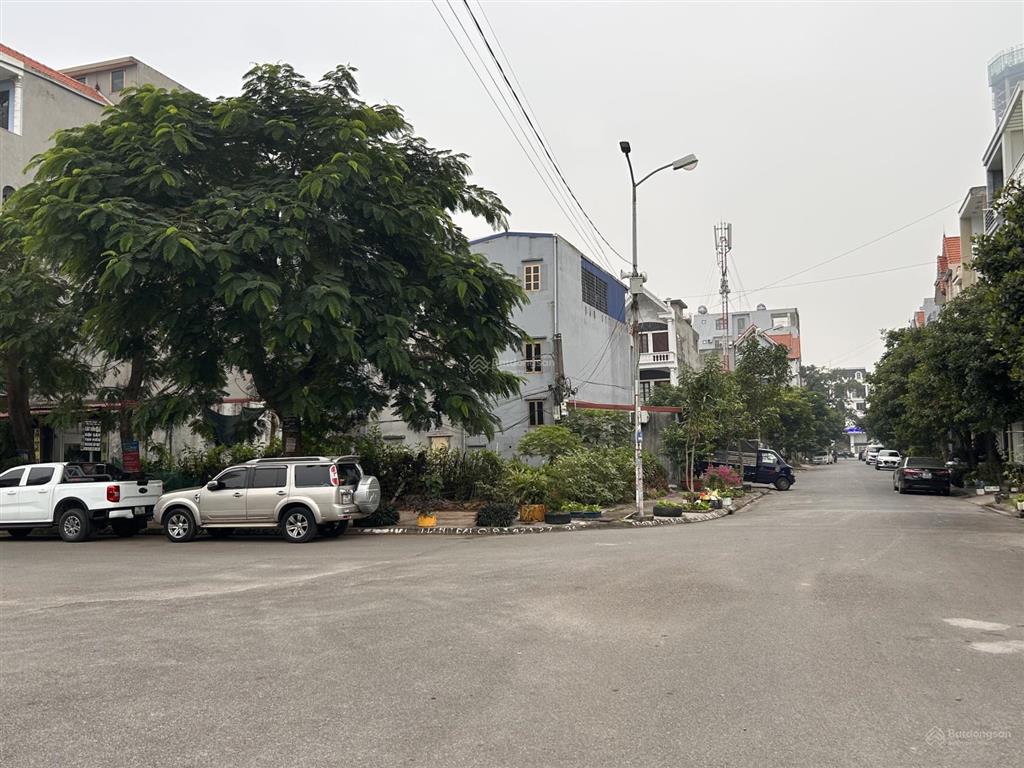 Bán lô góc mặt đường đôi 30m, lô 9 lê hồng phong, hải phòng
