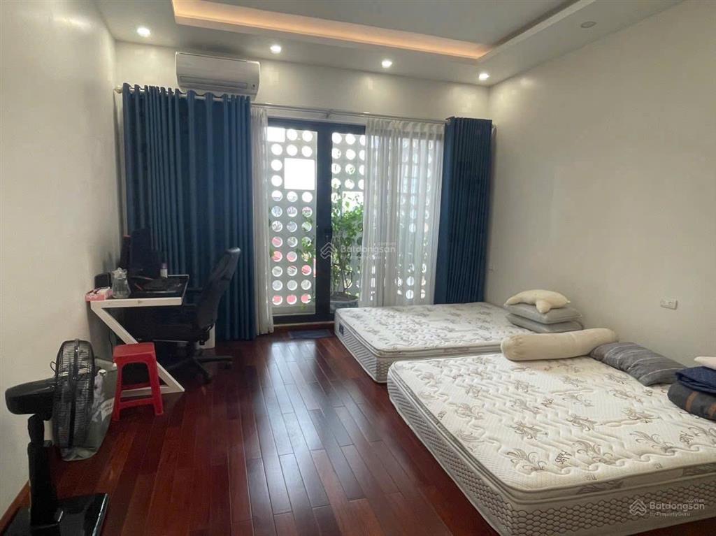 Bán nhà đẹp 85m2, 6 tầng thang máy mặt đường nguyễn khuyến, hải phòng