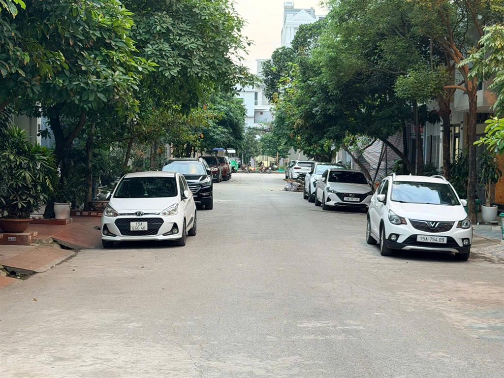 Bán 119m2 đất xẻ khe cực đẹp 3 mặt thoáng lô 16 lê hồng phong, thành phố hải phòng  rất đẹp