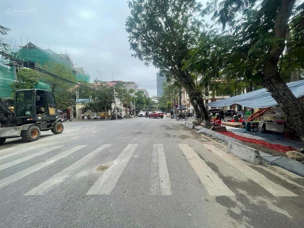 Nhà 96m2 x 3 tầng mặt đường trần quang khải, hồng bàng, hải phòng, vị trí rất đẹp