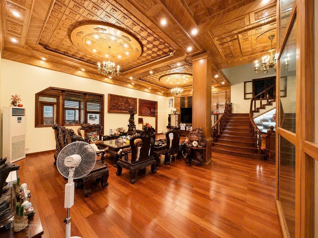 Siêu vip bán biệt thự 336m2 siêu đẹp  thang máy, sân vườn tuyến 2 lê hồng phong, hải phòng