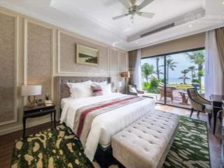 Cắt lỗ sâu biệt thự vinpearl phú quốc 1 tầng 3 phòng ngủ view đẹp, sát dãy mặt biển  ln 2 tỷ/năm