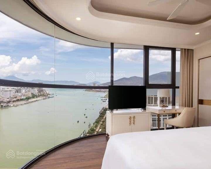 Tôi cần bán gấp căn view sông ngắm pháo hoa đẹp toà giá 1,8 tỷ, thu nhập đang nhận là 180tr