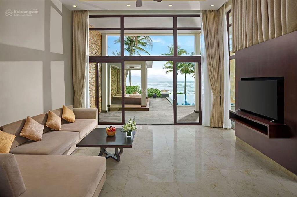 Bán gấp bt tại vinpearl phú quốc giá 14,5 tỷ, 420m2 căn mặt biển, ln 2 tỷ/năm