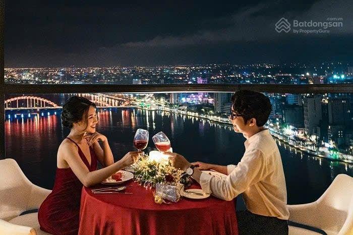Siêu phẩm cực vip căn góc 2 mặt view sông ngắm pháo hoa đẹp tòa 1pk + 1pn giá mềm