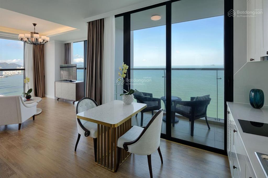 Bán gấp cắt lỗ căn hộ vinpearl trần phú 2 phòng ngủ view trực diện biển 0982 575 ***