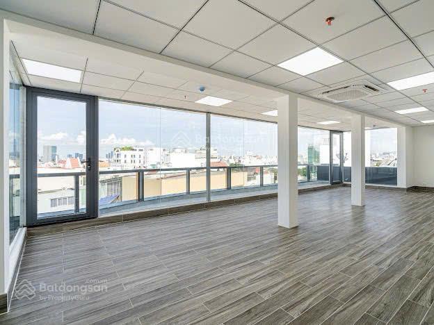 Khan hiếm mt quang trung gv  dt 8 x 26m  3 tầng  hđt 115 triệu, giá giảm 8 tỷ còn 32 tỷ tl