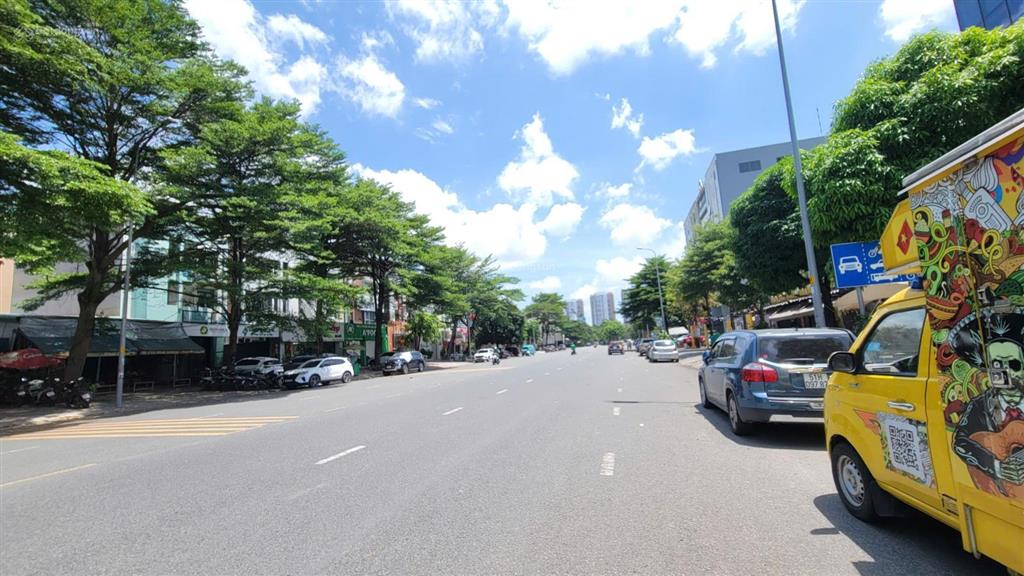 Mt trương văn bang thủ đức  8x20m  5 tầng  hđt 95 triệu  giá 65 tỷ