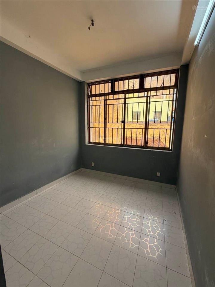 Nhà 4 tầng btct, sát mặt tiền khu vip nguyễn văn trỗi  26m2 5pn  tặng nhà 1 lầu đối diện  4.7 tỷ