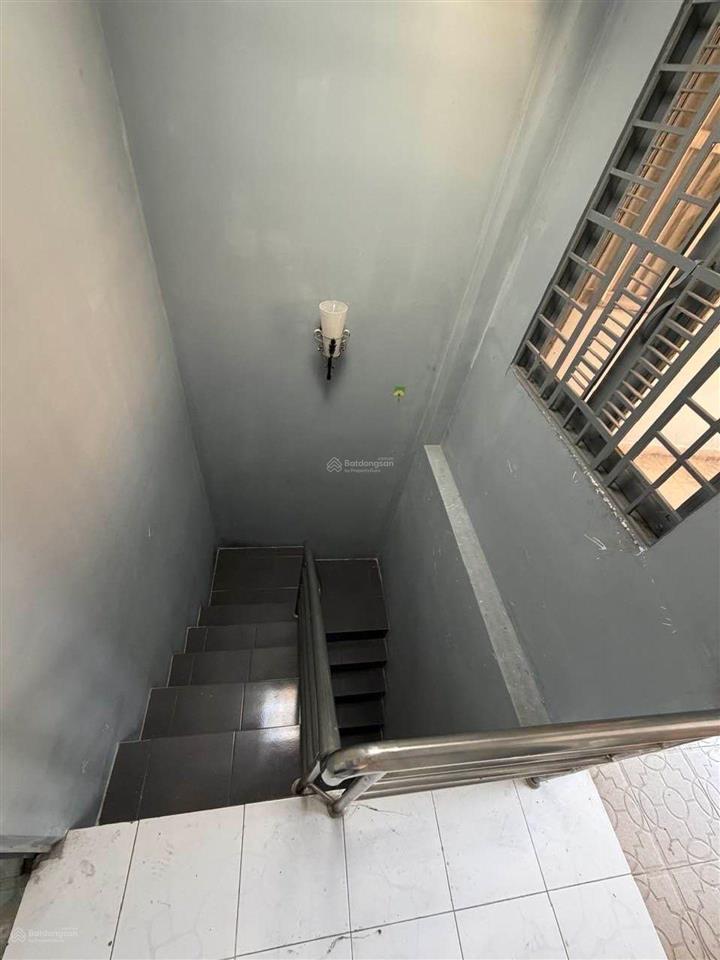 Nhà 4 tầng btct, sát mặt tiền khu vip nguyễn văn trỗi  26m2 5pn  tặng nhà 1 lầu đối diện  4.7 tỷ