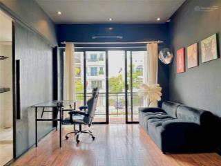 Giá 15tỷ nhà khu đô thị vcn phước long sổ đã hoàn công, 1 trệt 2 lầu 1 tum, đường rộng 35m, có dòng