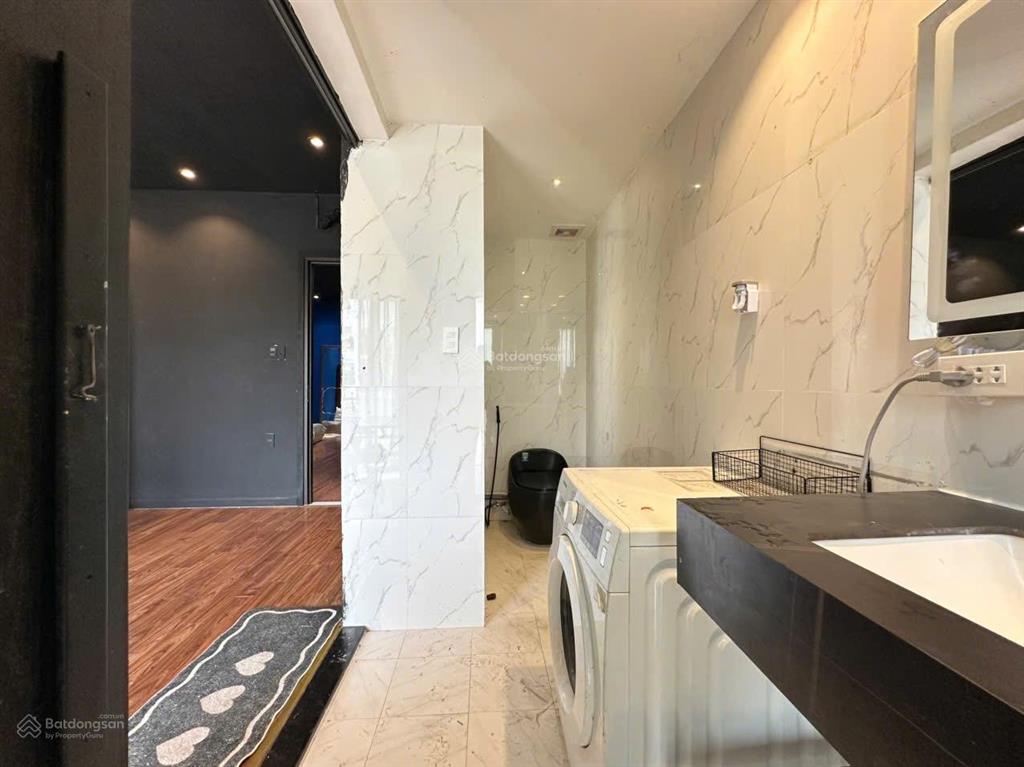 Giá 15tỷ nhà khu đô thị vcn phước long sổ đã hoàn công, 1 trệt 2 lầu 1 tum, đường rộng 35m, có dòng