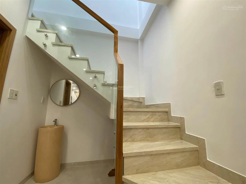 Giá 6tỷ nhà hẻm bạch đằng, trung tâm của nha trang, khu bàn cờ, hoàn công, sẵn dòng tiền cho thuê