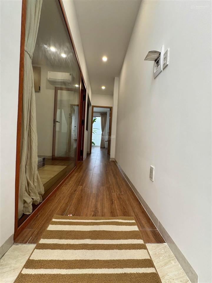 Nhà hẻm bạch đằng, khu bàn cờ trung tâm nha trang, ra biển siêu gần, giá 6tỷ